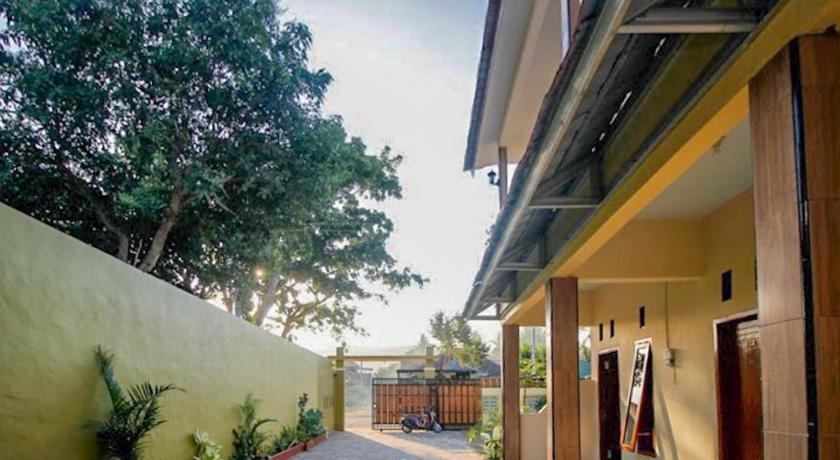 Urbanview Griya Lota Guest House Banyuwangi – Banyuwangi Recency, NE
