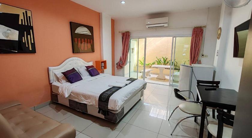 パタヤ Jomtien Hostel 1つ星 ホテル スイート