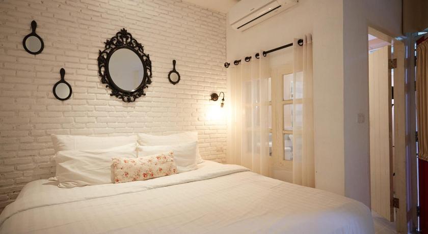 Image of Superior Rooms 1