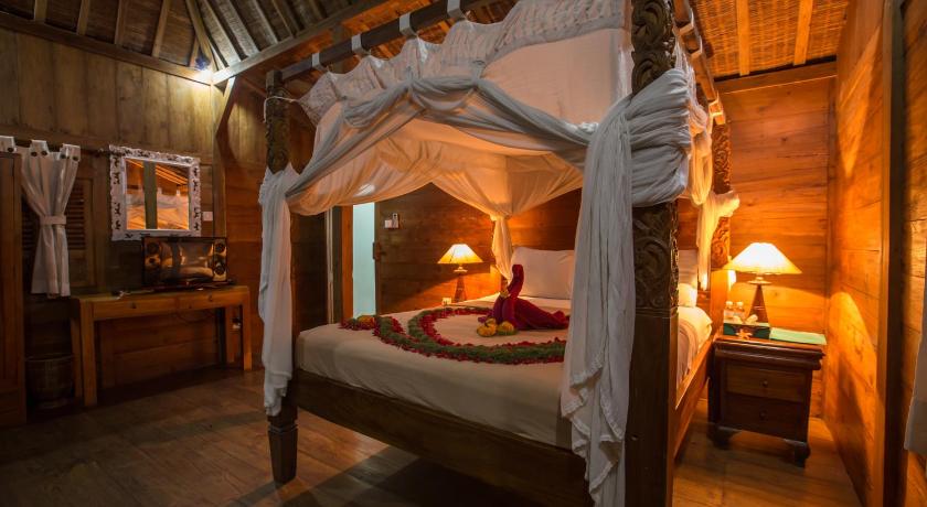 巴厘 Warung Mandi & Villa 4星级 民宿 泳池