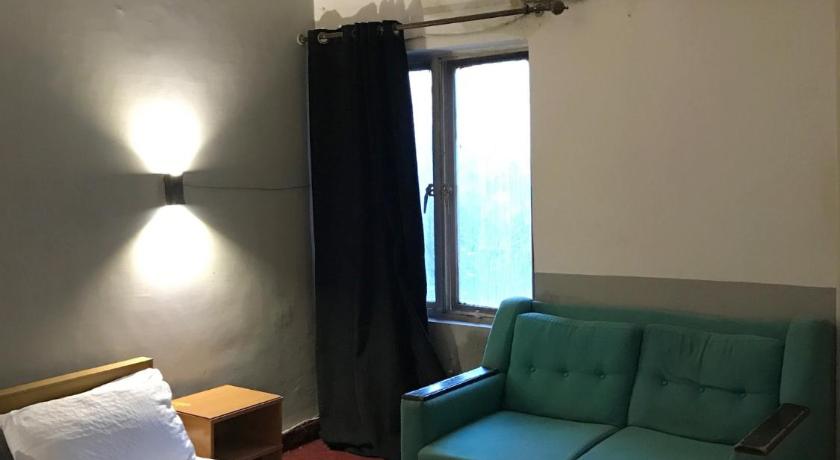 Durrani Lodges - Guest House G11 - image 6