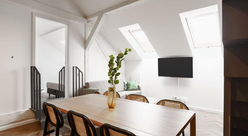 Image of Family Suite 9