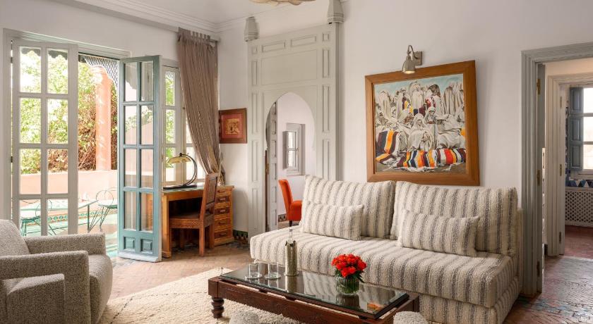 Image of Orient Suite 0