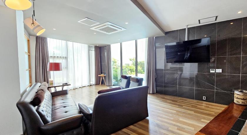 チェジュ Jeju Hotel Scarboro 4つ星 ホテル 外観