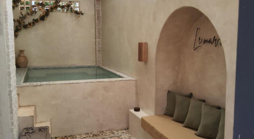 コサメット Le mar villa 4つ星 シングルルーム 眺望