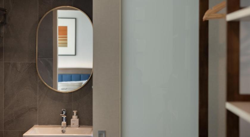 Image of Superior Twin 2