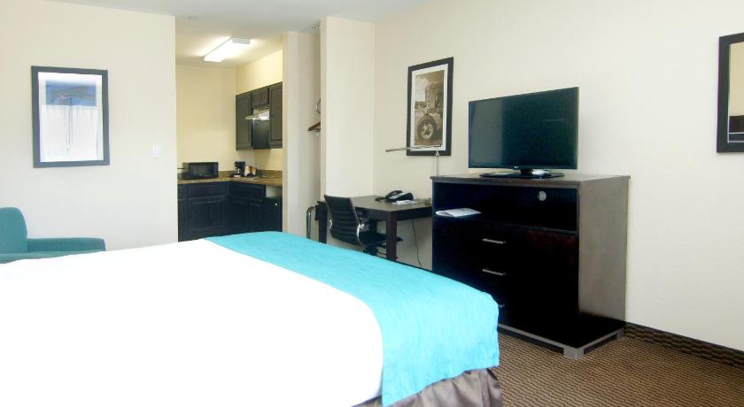 Americas Best Value Inn & Suites Cuero photo