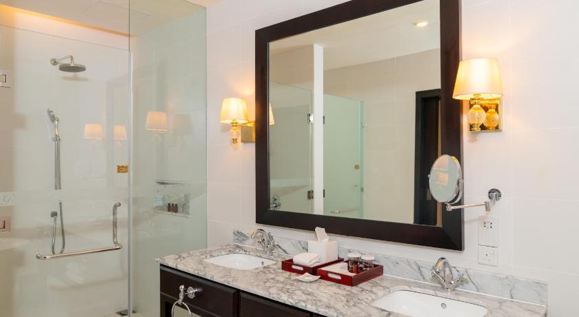 Image of Junior Sea View Suite 8