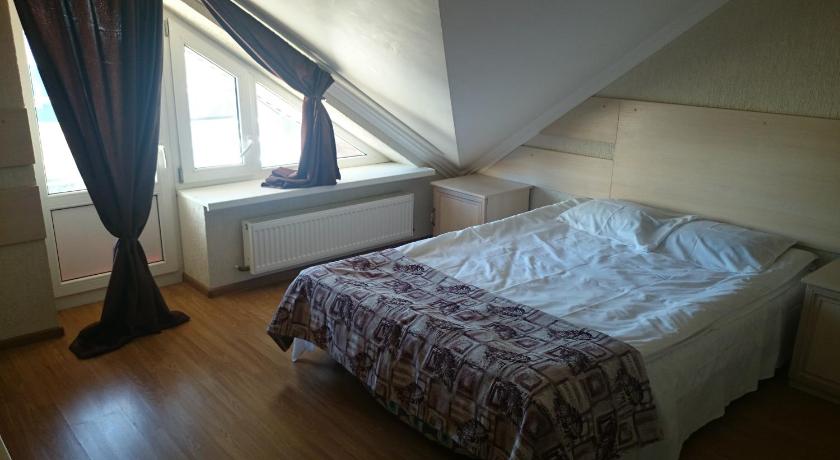 Aranda Hotel photo