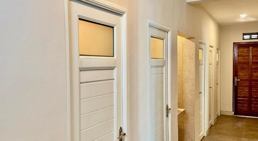 巴厘 Ungasan Center Hostel 酒店 泳池