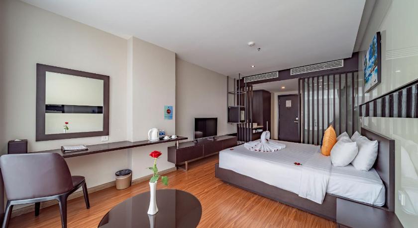 Image of Deluxe Double or Twin Room with City View 0