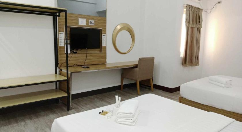 Image of Family Room 0