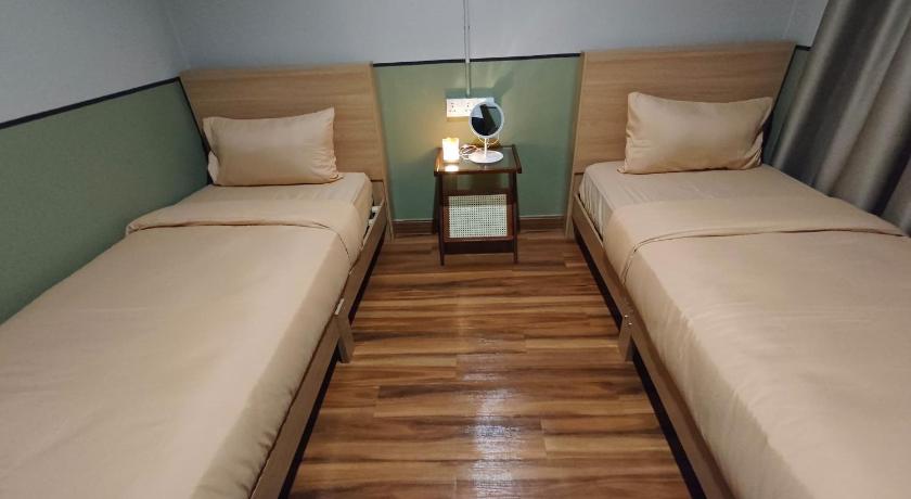 Image of Twin 1