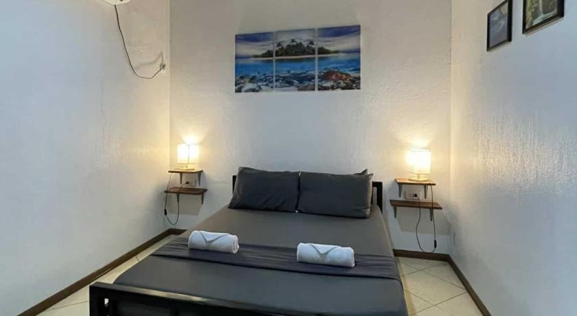 Cebu OHLALA HOSTEL 5-Star Hotel lobby