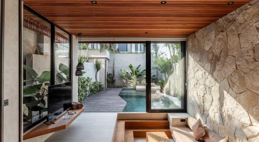 Blacksand Villas Canggu - image 3