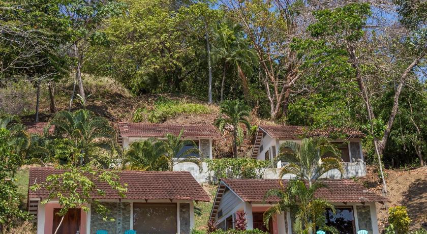 Image of One bedroom villa (on the mountain, crossing the main street) 6