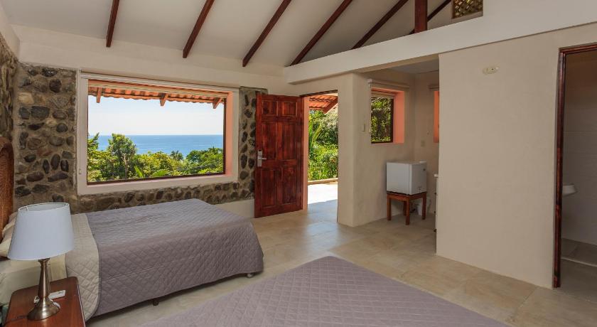 Image of One bedroom villa (on the mountain, crossing the main street) 5