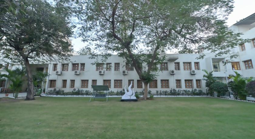 安克莱希瓦尔 Hotel Sadanand 3星级 酒店 套房