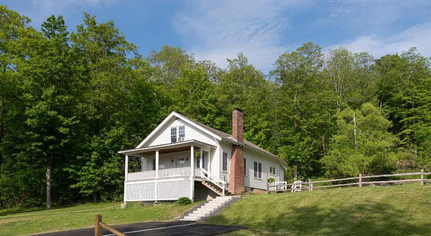 Lake Bomoseen Lodge