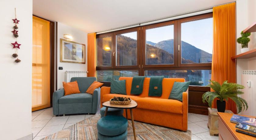 Aprica favoloso con terrazzo wi-fi Netlix 4 ospiti comodi 3 minuti dalle piste -davvero comodo