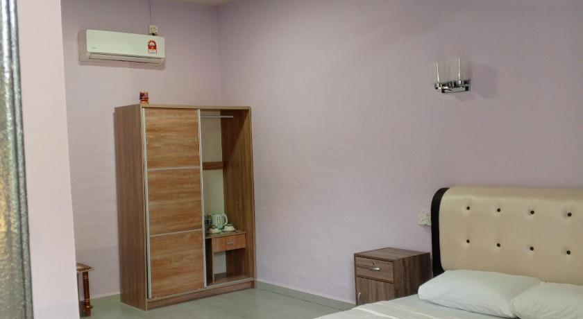 Image of Double Bed 1
