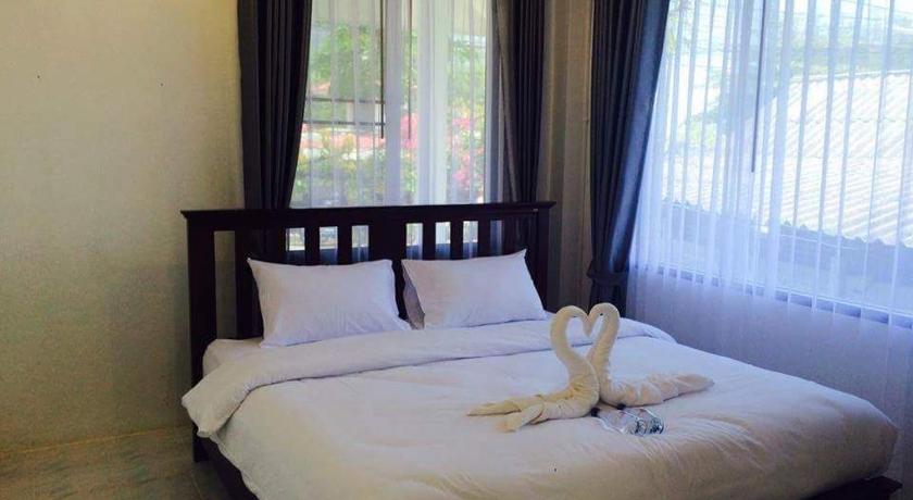 Image of Deluxe - 1 King Bed 3