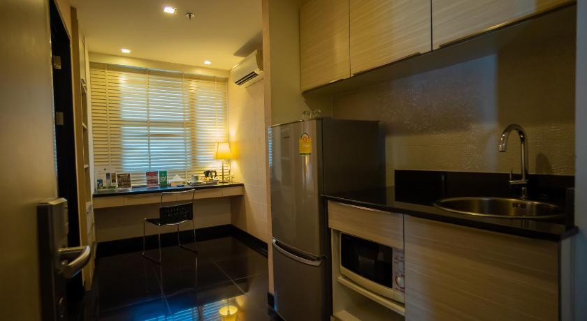 Image of Deluxe Room with 2 Single Beds 5
