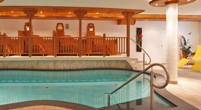 Hotel Gisserhof photo