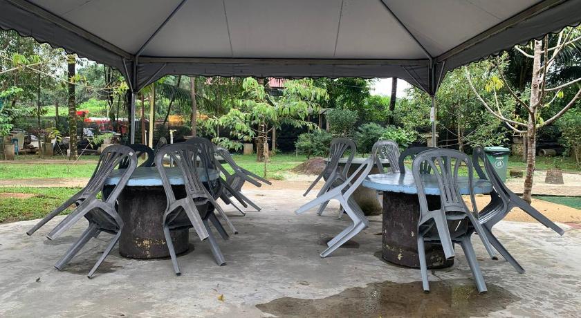 クアラトレンガヌ BB Durio Chalet ホテル プール