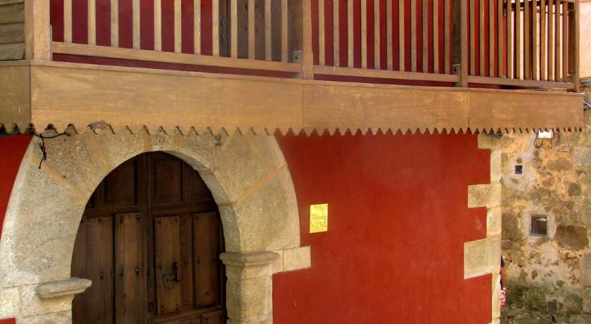 Apartamentos Rurales SPA Casa De Los Escudos — Hotel in Valverde De La Vera