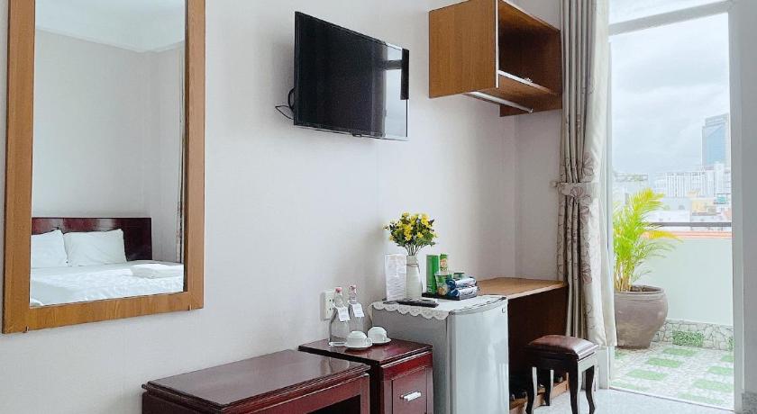 Amy Hotel Hue - image 15