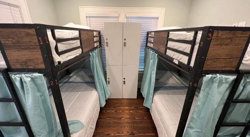 Image of Bunk Bed in Mixed Dormitory Room 1