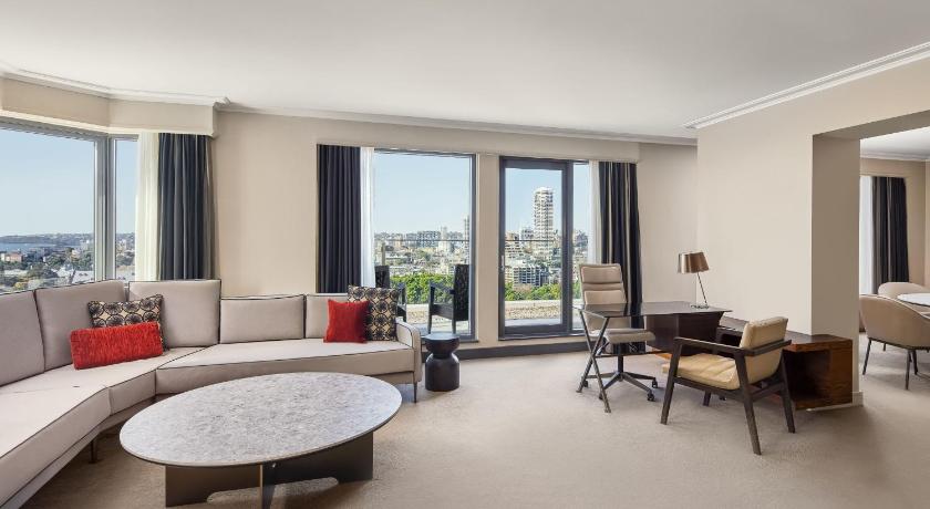 Foto Hyde Park Suite, Club lounge access, 1 Bedroom Suite, 1 King 0