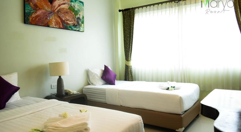 รูปของห้องสุพีเรียร์เตียงใหญ่หรือเตียงแฝด (Superior Double or Twin Room) 1