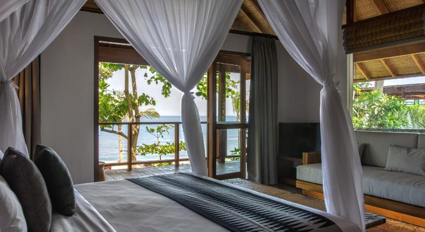 Image of Beach Front Suite 4