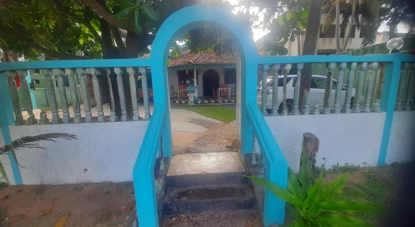 Fionn's Coconut Beach House - image 7