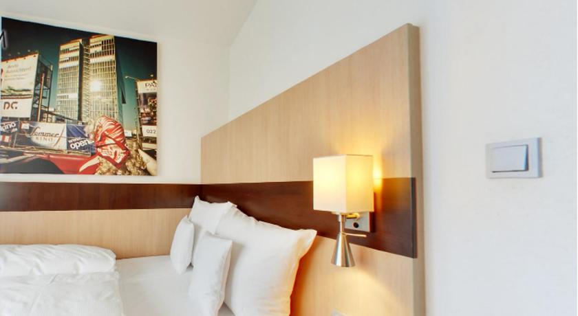 Image of Small Double Room 0