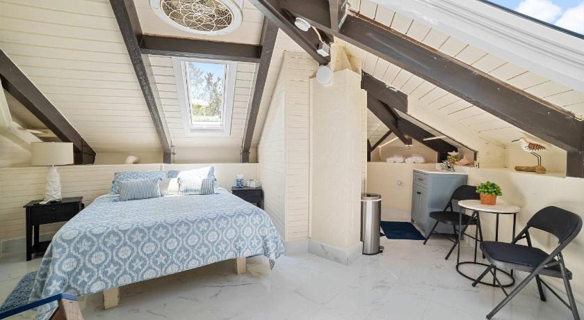 Big Pine Key Star Room at Barnacle Resort 3-Star Accommodation room