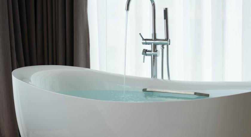 Imagen de Sea View Classic Room with Balcony 8