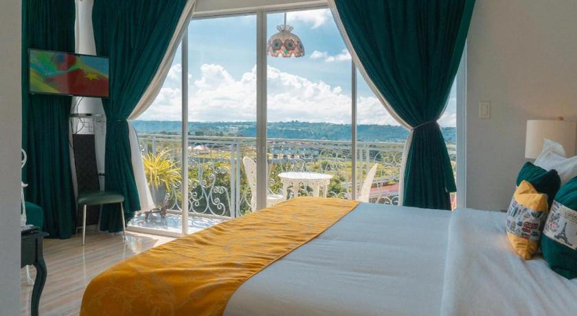 Image of Deluxe King Room 0