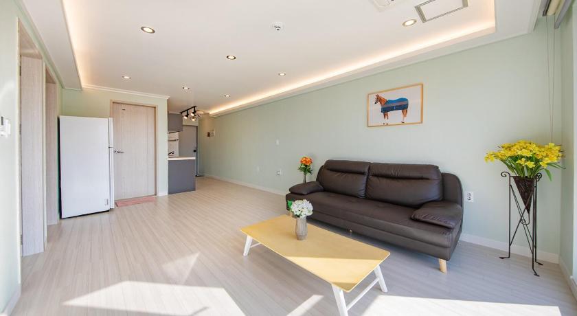 Donghae Donghae Goldenview Pension 3-Star Guesthouse lobby