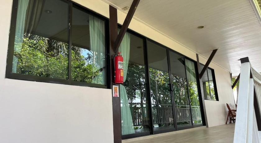 Image of 3 Bedroom Suite 16