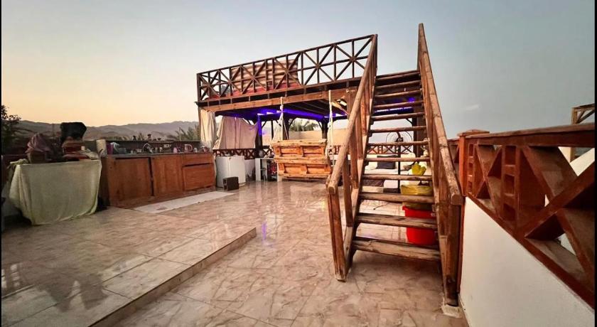 Digital Nomad Hub - Wifi Available - image 24