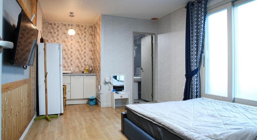 ヨンドク Samcheok Donghae Pension 3つ星 ゲストハウス レストラン