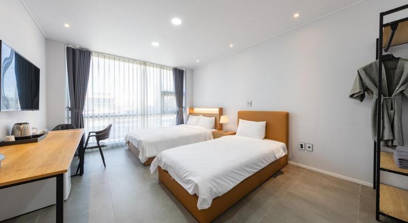 江陵 Gangneung Gyeongpodae Villa 2つ星 ゲストハウス レストラン