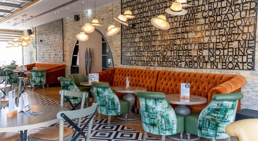 Premier Inn Dubai Barsha Heights - image 12