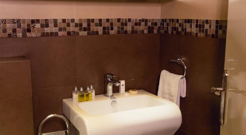 Image of Two-Bedroom Suite 5