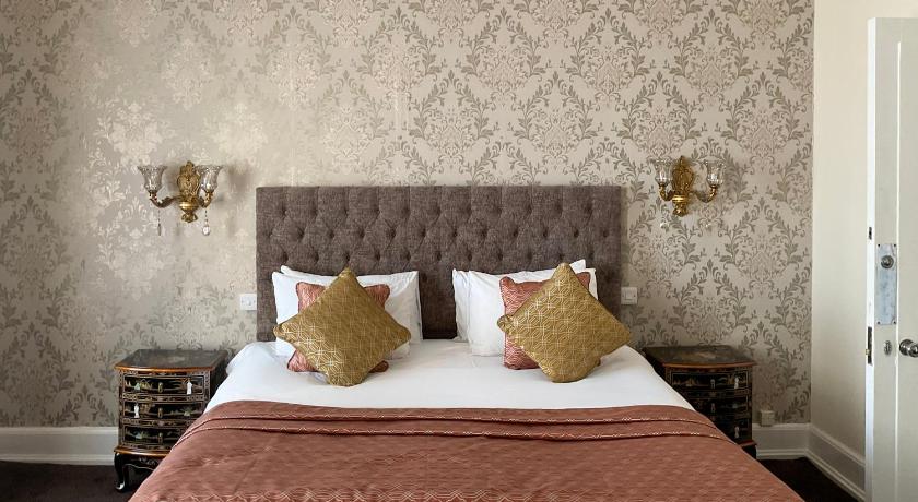 Image of One-Bedroom Suite 10