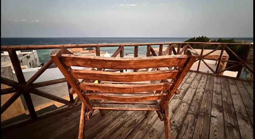 Digital Nomad Hub - Wifi Available - image 23