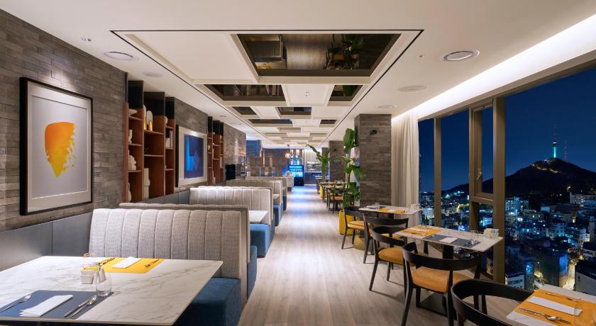 Image of 2 Single Deluxe Mountain View Lounge Access 6